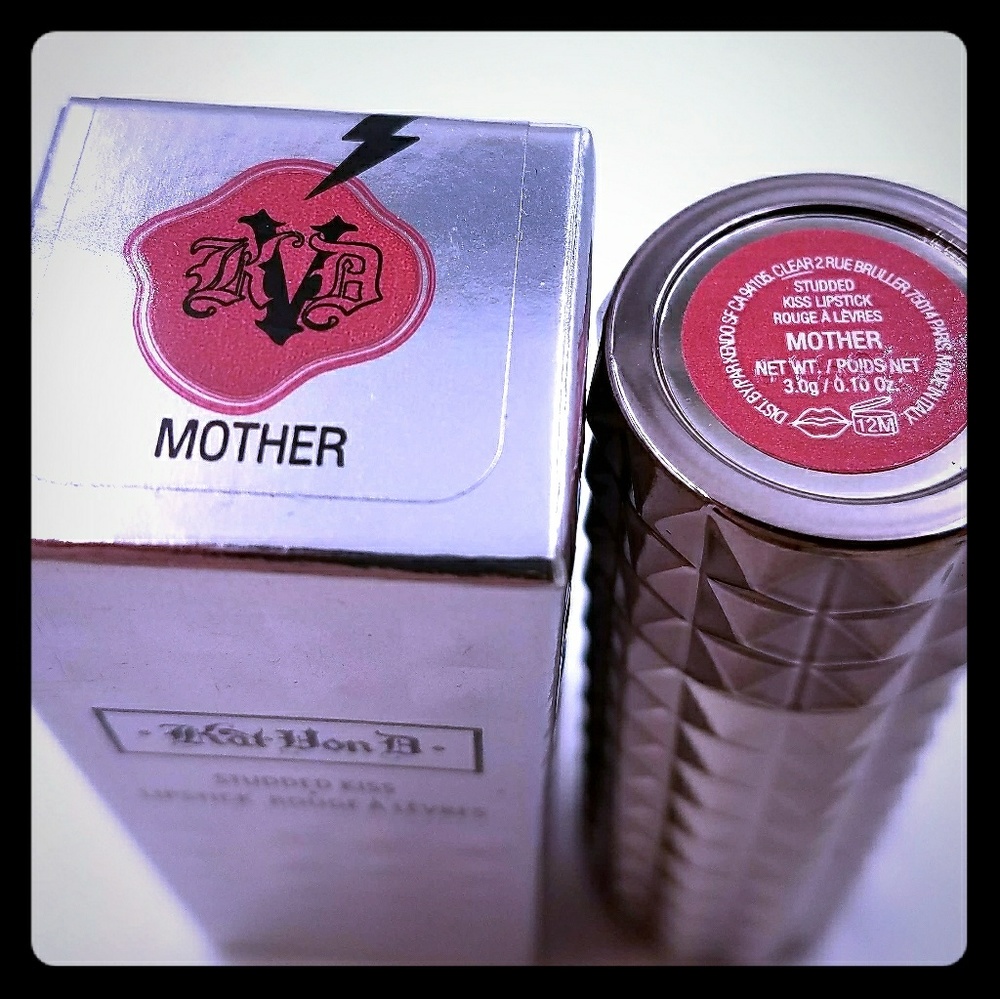 NIB Kat Von D Studded Kiss lipstick in Mother